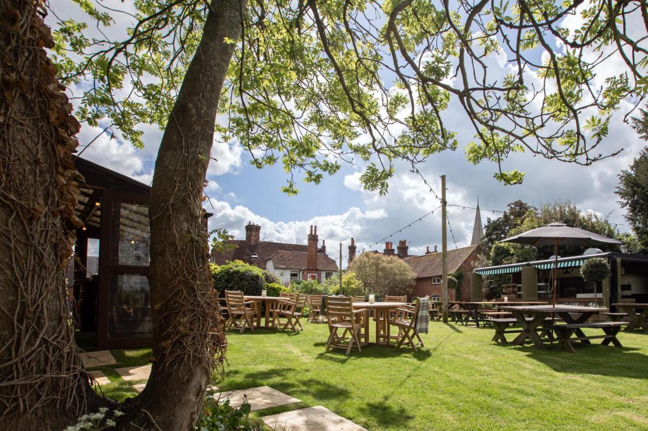 The Griffin Inn Fletching Екстериор снимка